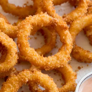MEIA PORÇÃO DE ONION RINGS